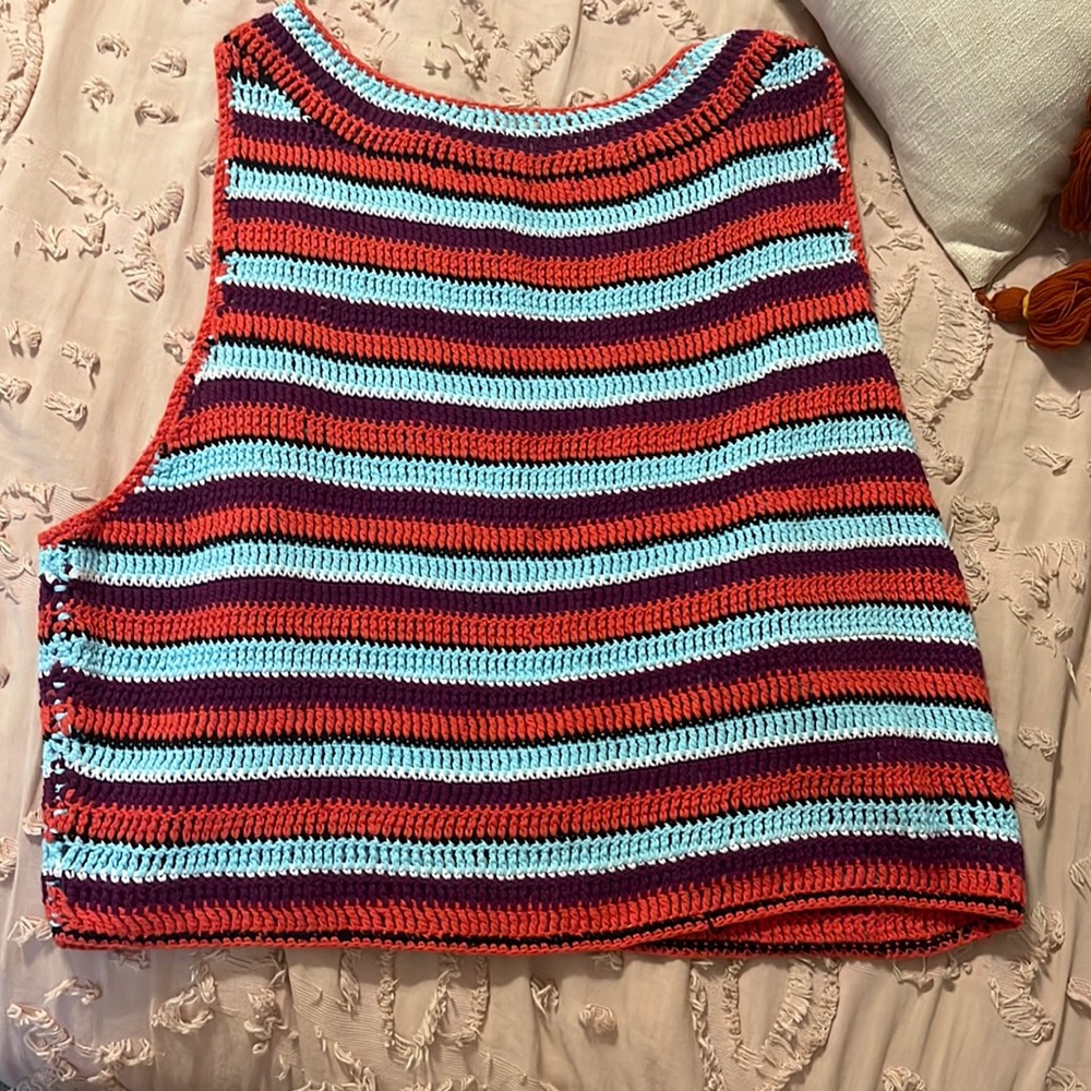 altrd state crochet tank